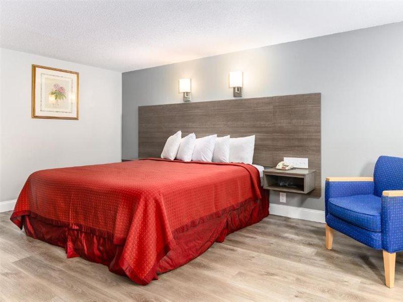 Captains Quarters Motel & Conference Center Eastham Buitenkant foto