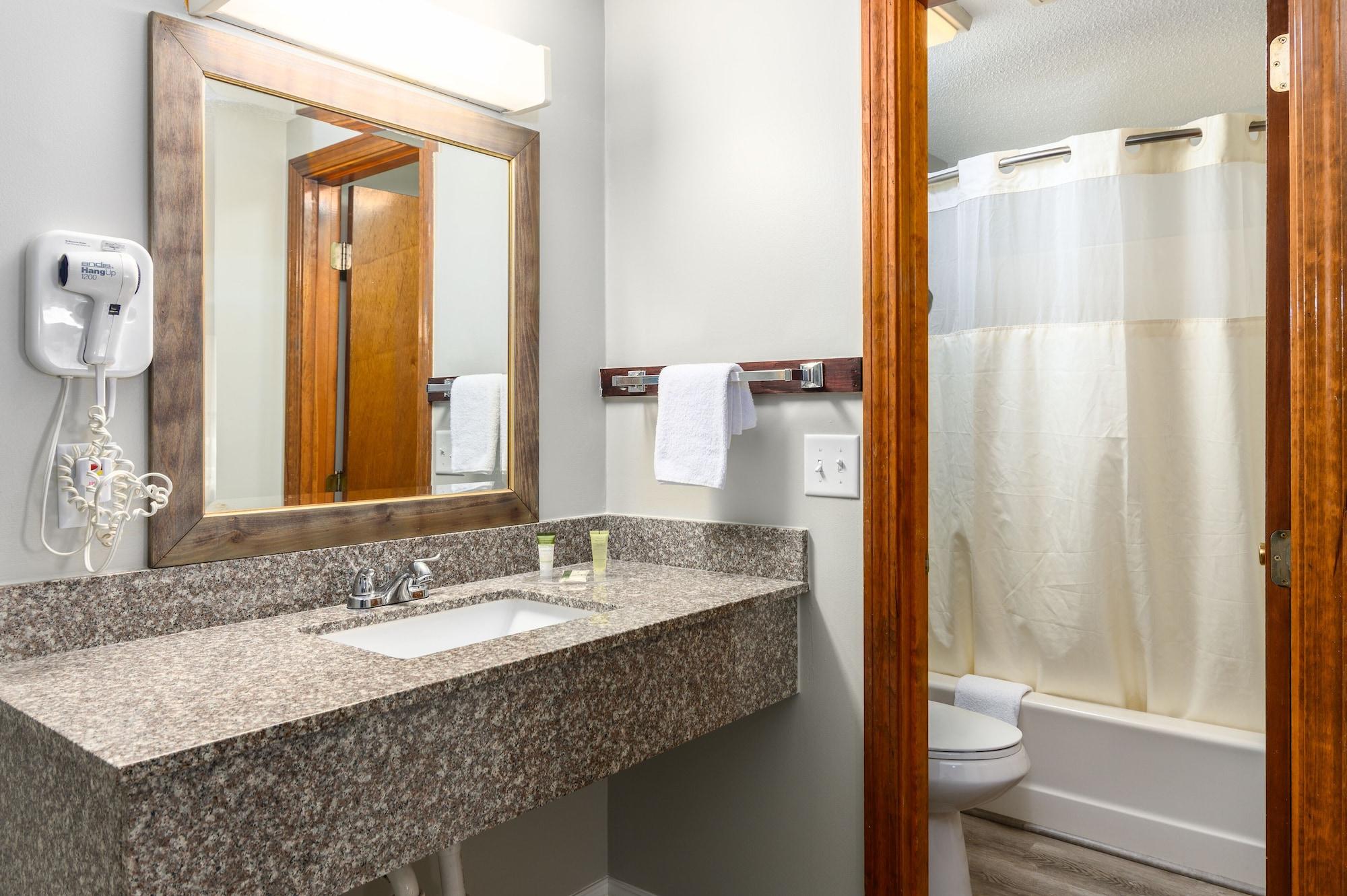 Captains Quarters Motel & Conference Center Eastham Buitenkant foto
