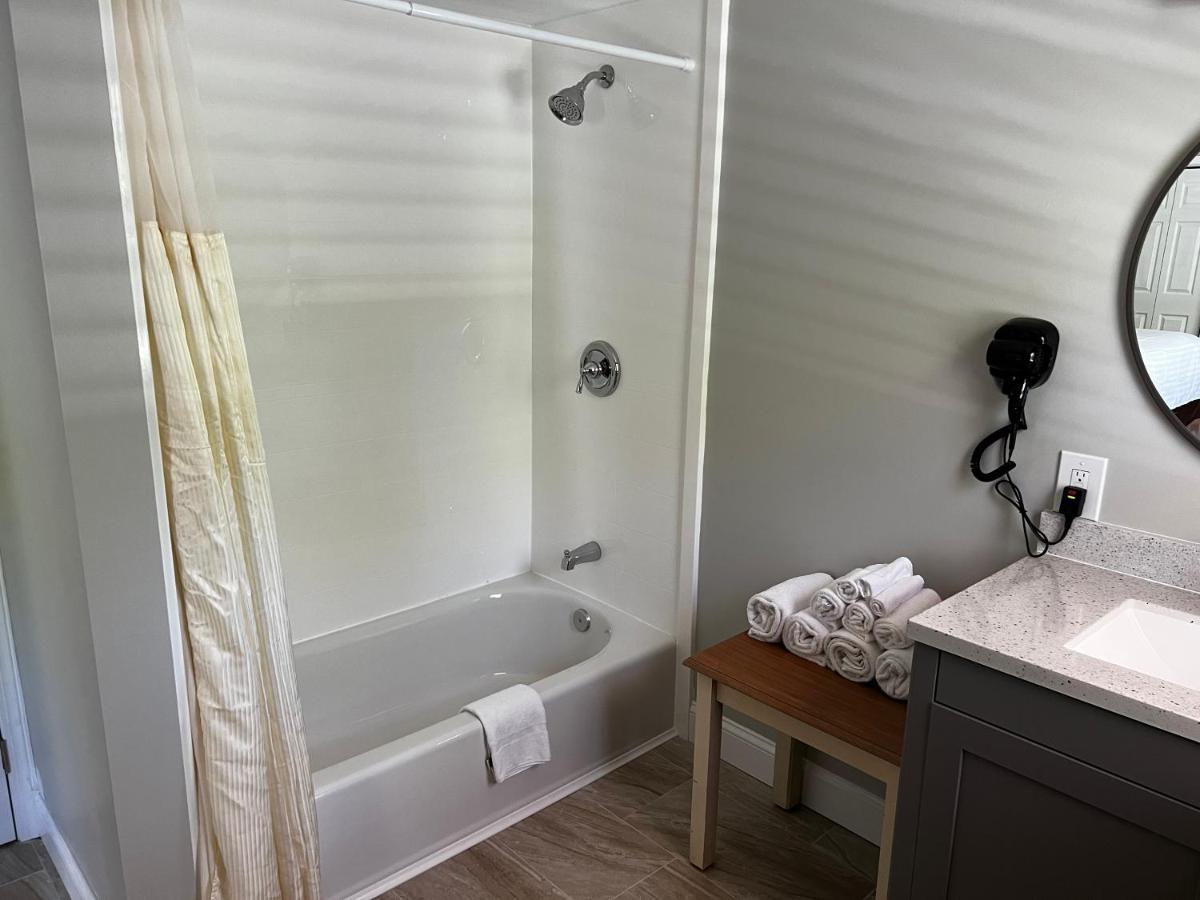 Captains Quarters Motel & Conference Center Eastham Buitenkant foto