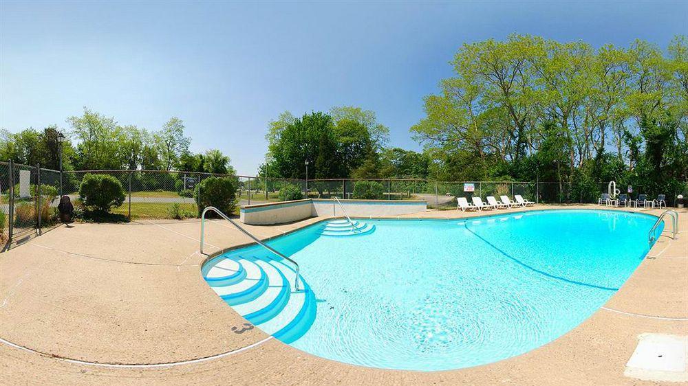 Captains Quarters Motel & Conference Center Eastham Buitenkant foto